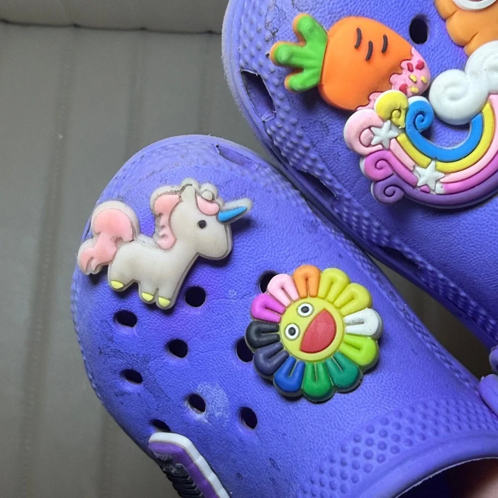 CROCS lightweight clogs